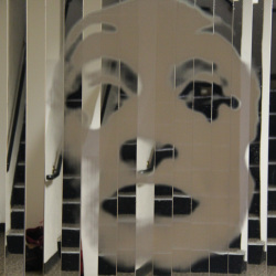 installation-piece-rehearsing-mirror
